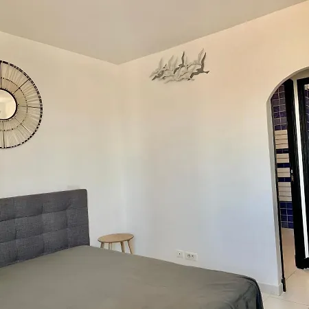 Apartment Yachts View, 100m Beach Saint-tropez, Fiber Wifi High Speed *